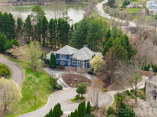 6 Oxford Ct, Asheville, NC 28804