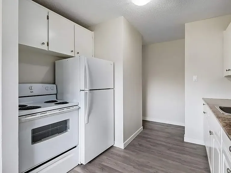 26 Maxwell Cres — Photo 6