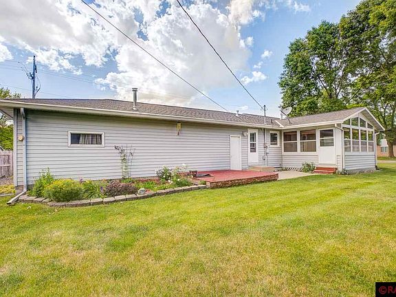 4th image of 308 Holly Ln