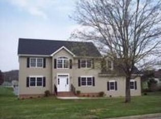 509 Cherry Hill Dr, Abingdon, VA 24210