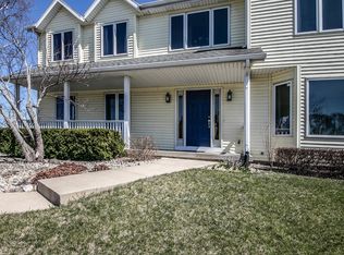 7559 Shane Ln, South Beloit, IL 61080