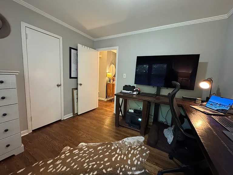 2571 Warwick Cir — Photo 18