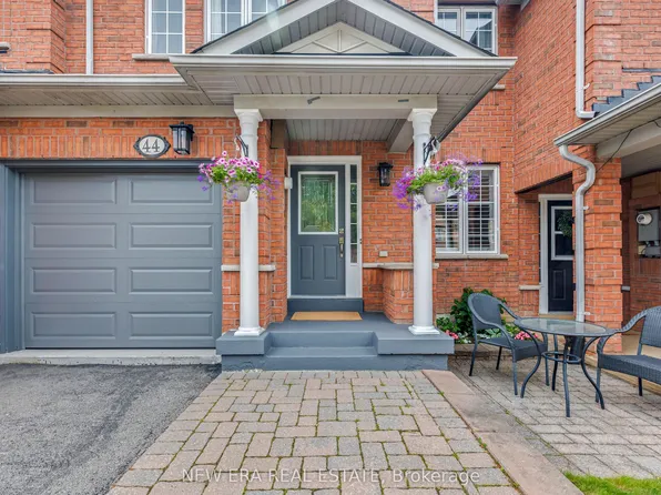 44 Millcliff Cir, Aurora, ON L4G 7N7