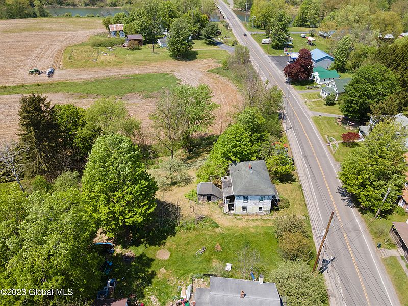 3rd image of 15 Maple Street