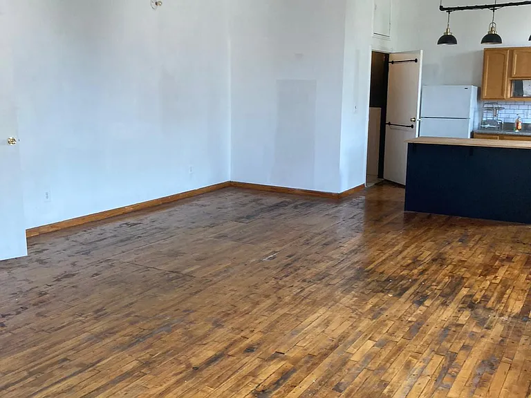 1866 Starr St #2 — Photo 1