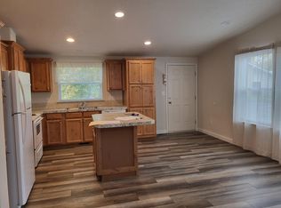 2385 Table Rock Rd SPACE 33, Medford, OR 97501