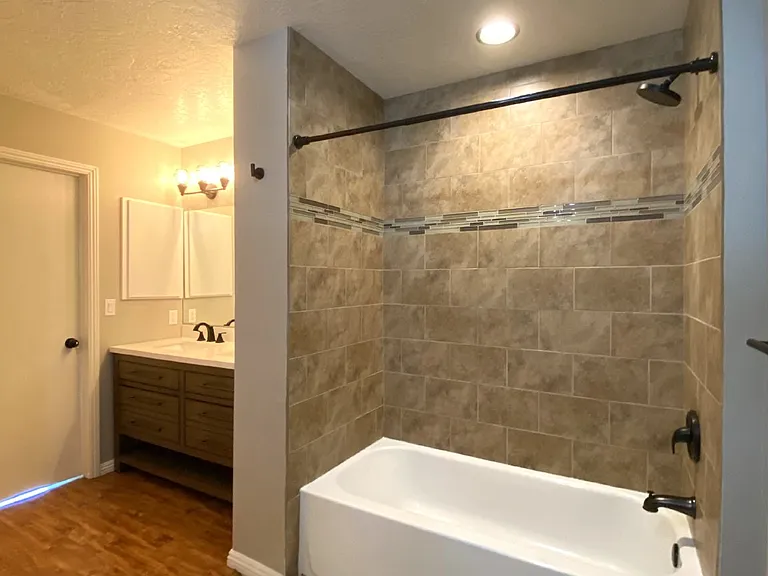 837-1D Country Club Dr SE — Photo 18