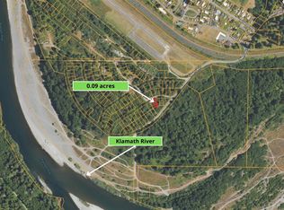 34 Siskiyou Way, Klamath, CA 95548