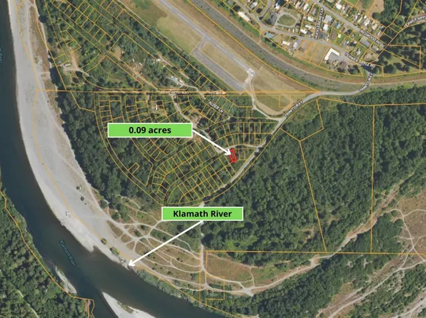 34 Siskiyou Way, Klamath, CA 95548