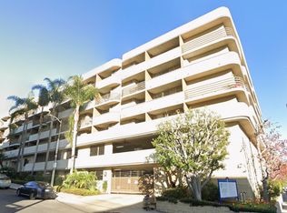 Sutton Place, Los Angeles, CA 90046