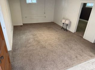 100 E 2nd Ave #B, Cheyenne, WY 82001