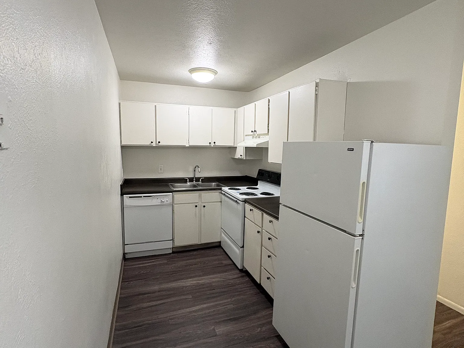 Cedar Cliff Apartments — Photo 2