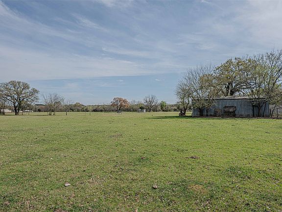 5th image of 840 Silver Creek Azle Rd