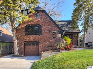 5804 Nicholas St, Omaha, NE 68132