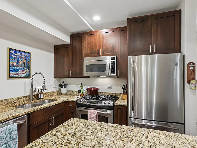 2212 N Sedgwick St #1 — Photo 11