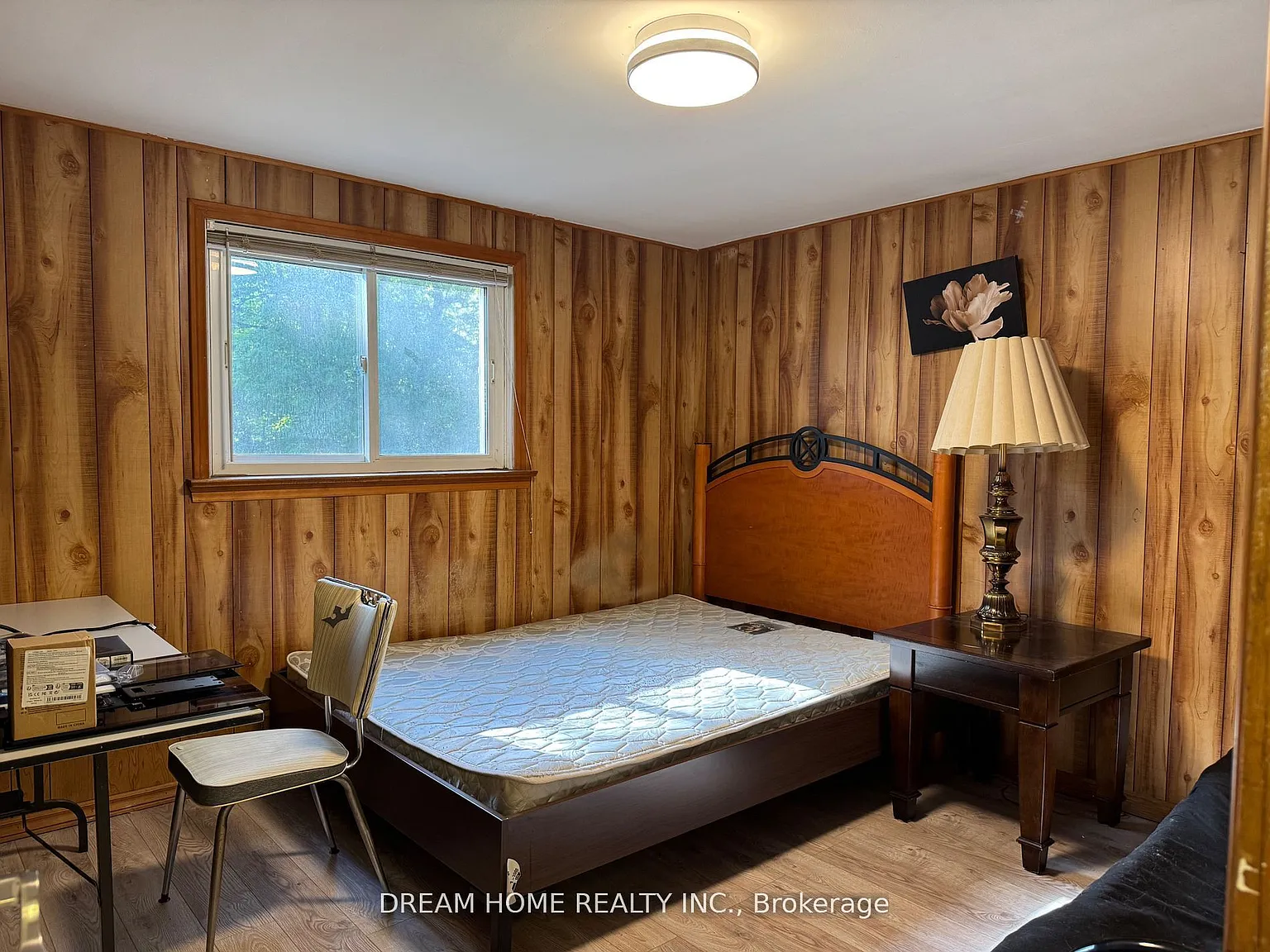 1 bed, $1,000 — Photo 1