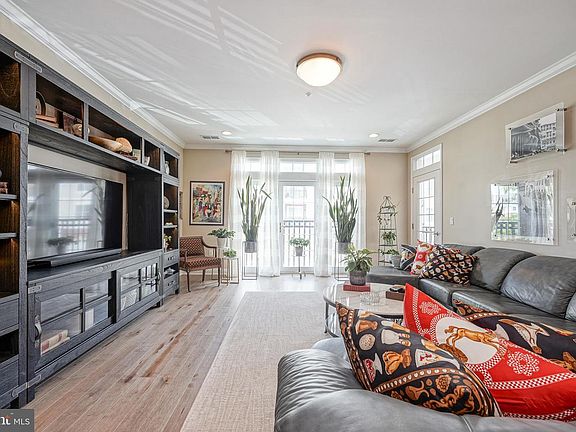 3rd image of 326 Plaza Grande Cherry #326