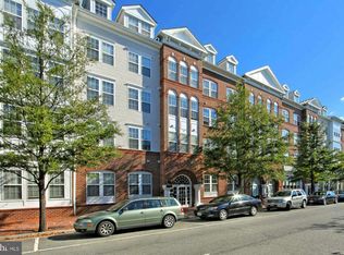 4951 Brenman Park Dr APT 206, Alexandria, VA 22304