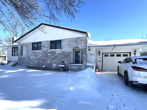 3807 W 62nd St, Camrose, AB T4V 3B5