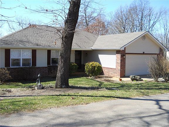 2nd image of 21 Retford Dr