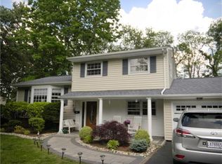 462 Wakefield Dr, Metuchen, NJ 08840