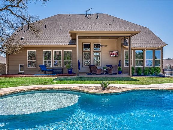 2nd image of 4512 Diamante Dr