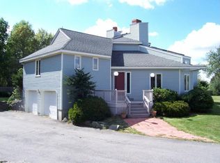 9 Orchard Hill Rd, Stratham, NH 03885