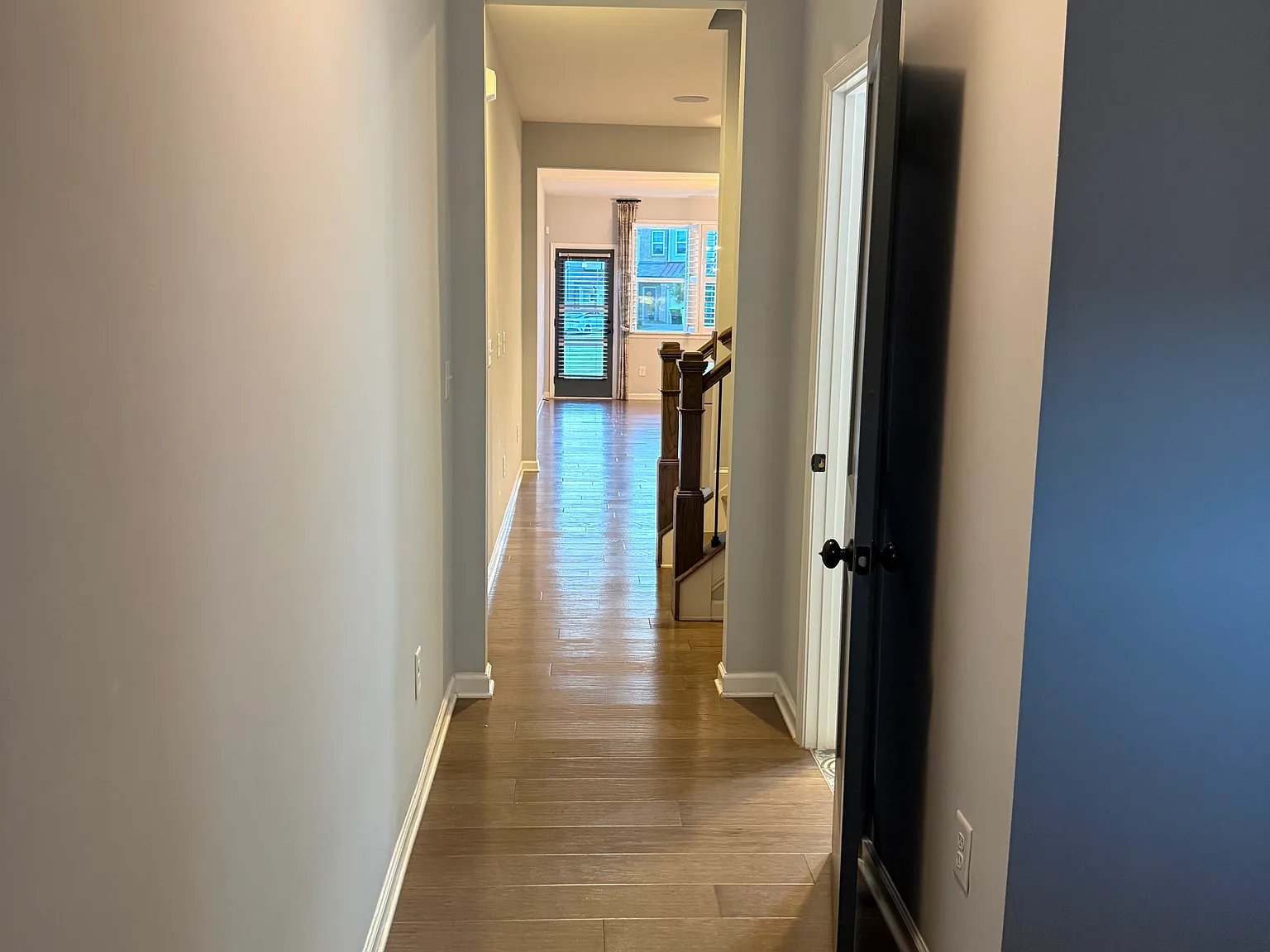 3 bed, 1932 sqft, $2,295 — Photo 3