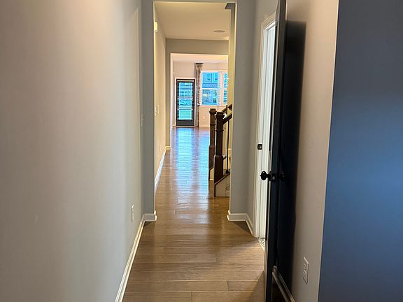 3rd image of 1006 Beyer Pl