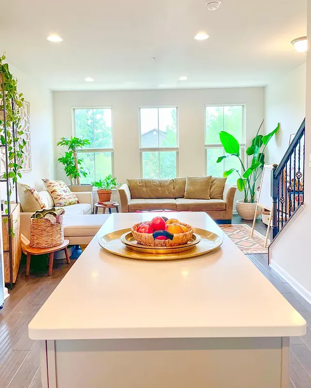 4 bed, 4.5 bath, 2050 sqft, $3,950 — Photo 3