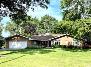 1401 Home Ave, Lincoln, IL 62656