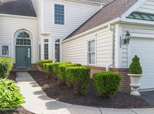 1502 Verne Close, Moosic, PA 18507