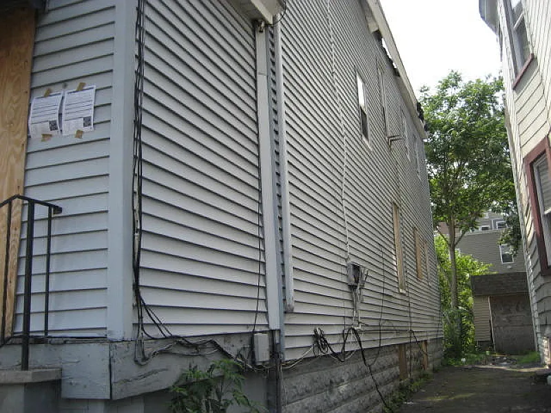 Building Photo 3
