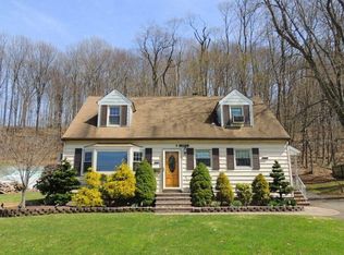 9 Flanders Rd, Netcong, NJ 07857