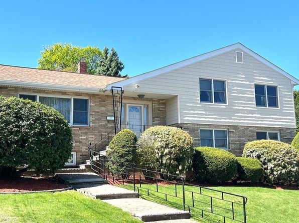 68-70 Floyd St, Winthrop, MA 02152
