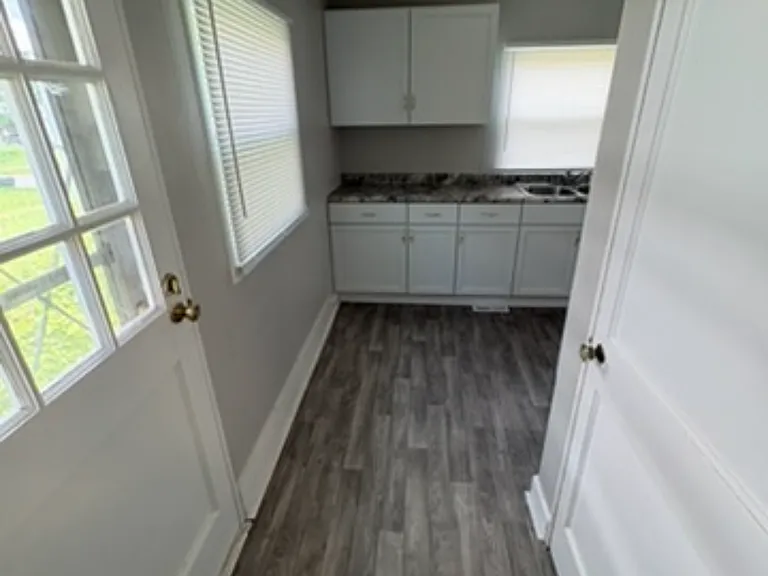4530 S 1st St — Photo 15