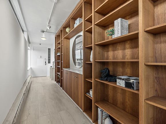 2nd image of 1 Horizon Rd #Penthouse 1