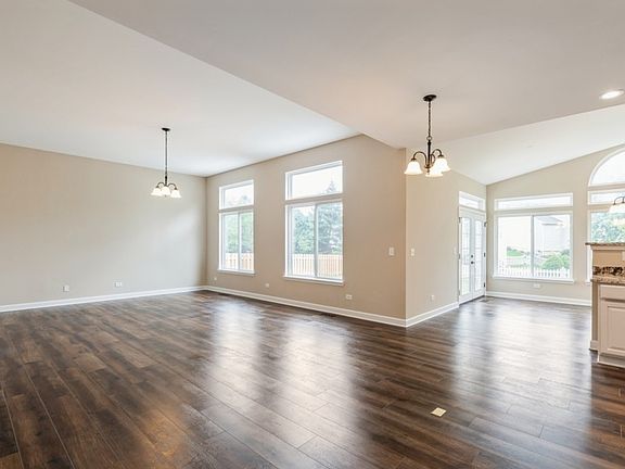 5th image of 4800 Joyce Ln