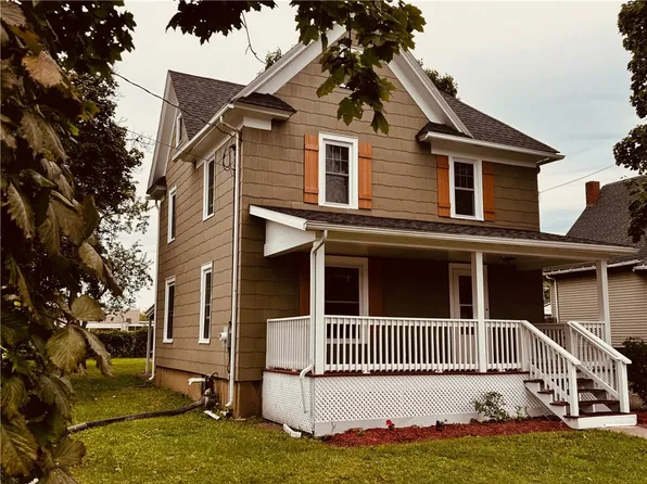 120 S Main St, Manchester, NY 14504