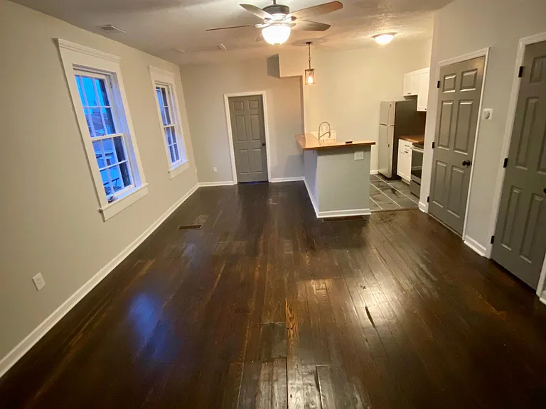 805 Main St #3 — Photo 2