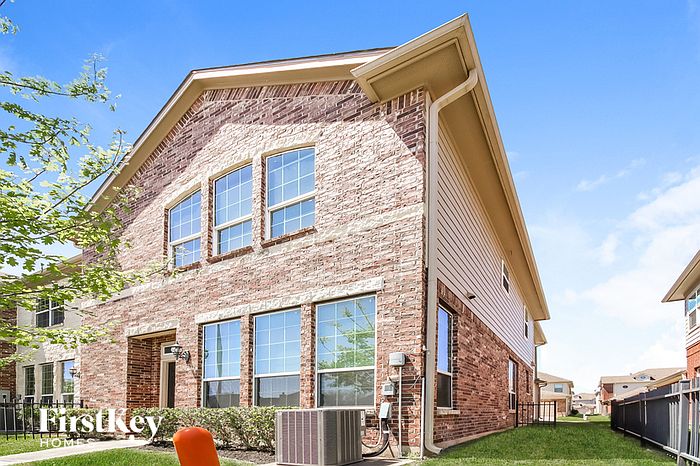 1st image of 2719 Misty Heath Ln