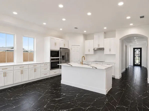 153 Trebol St, Dale, TX 78616