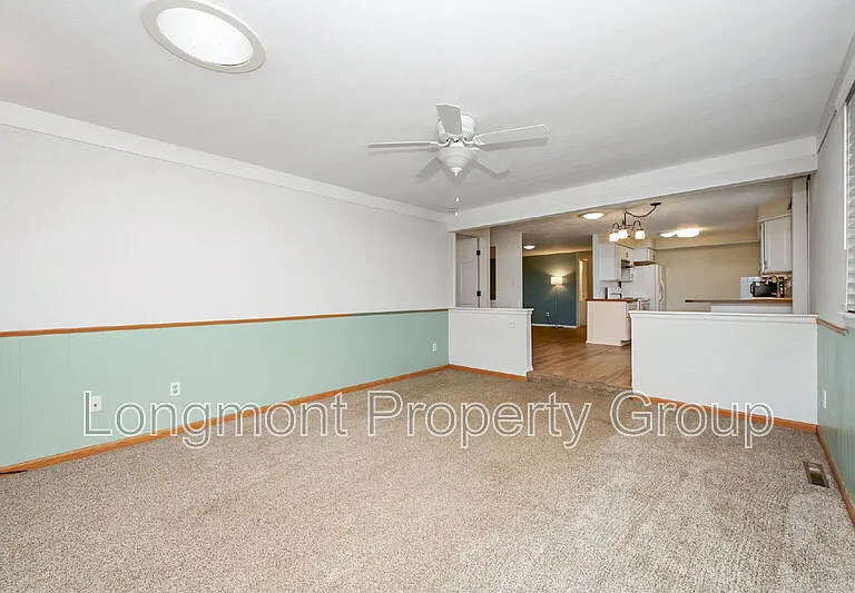 2336 Smith Ct — Photo 3