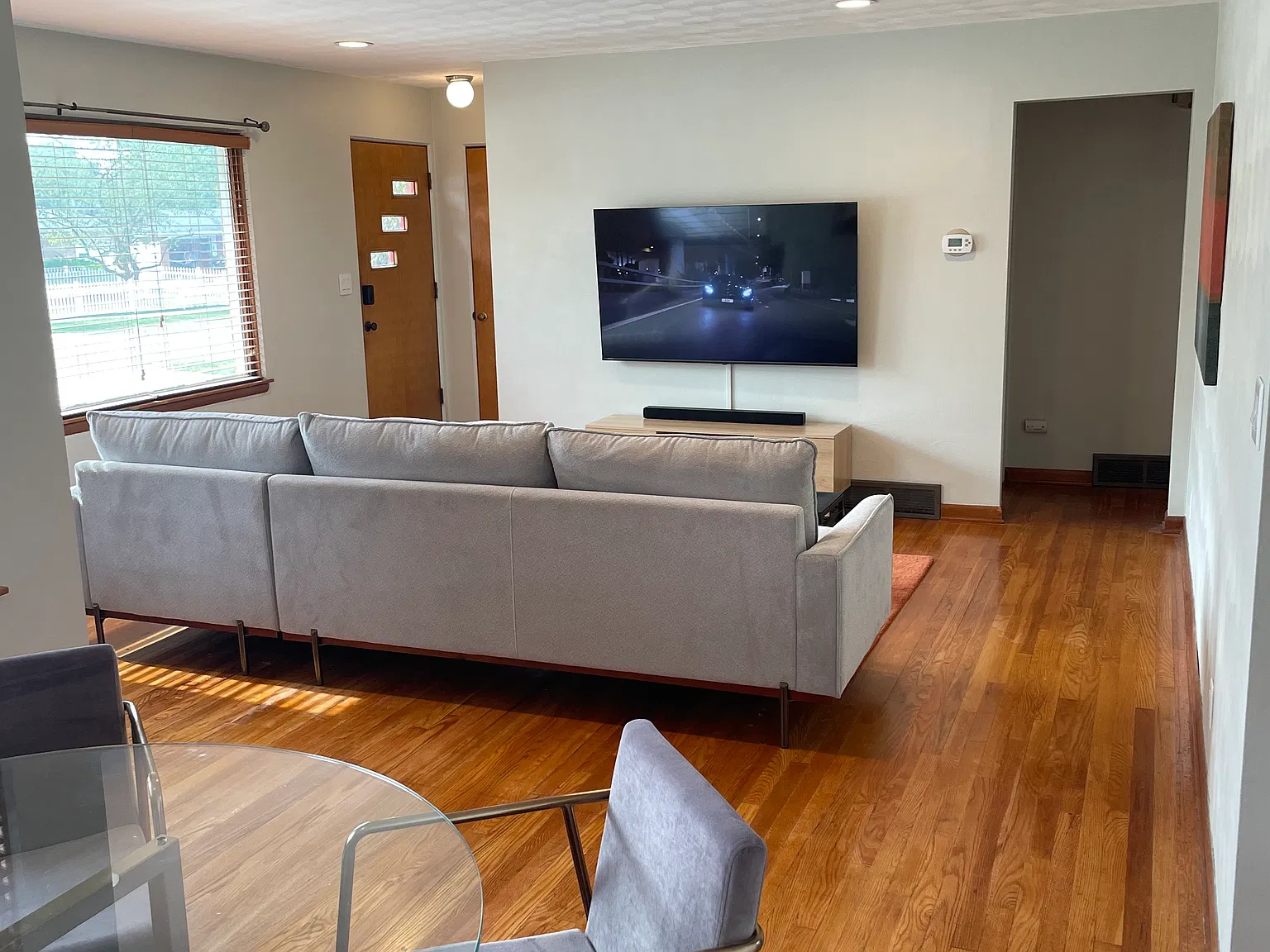 2806 Willa Dr — Photo 2