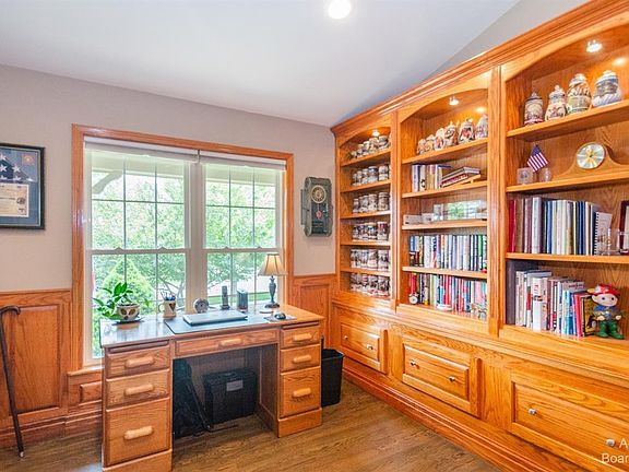 5th image of 8376 Parkridge Dr #168