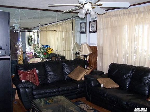3rd image of 504 Barbara Ln