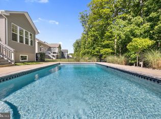 4853 Point Rd, Warrenton, VA 20187