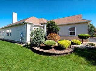 60 Vineyard Ct, Monroe Township, NJ 08831