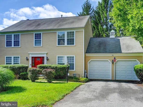 32 Old Creek Ct, Owings Mills, MD 21117