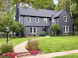 2116 Harlem Blvd, Rockford, IL 61103